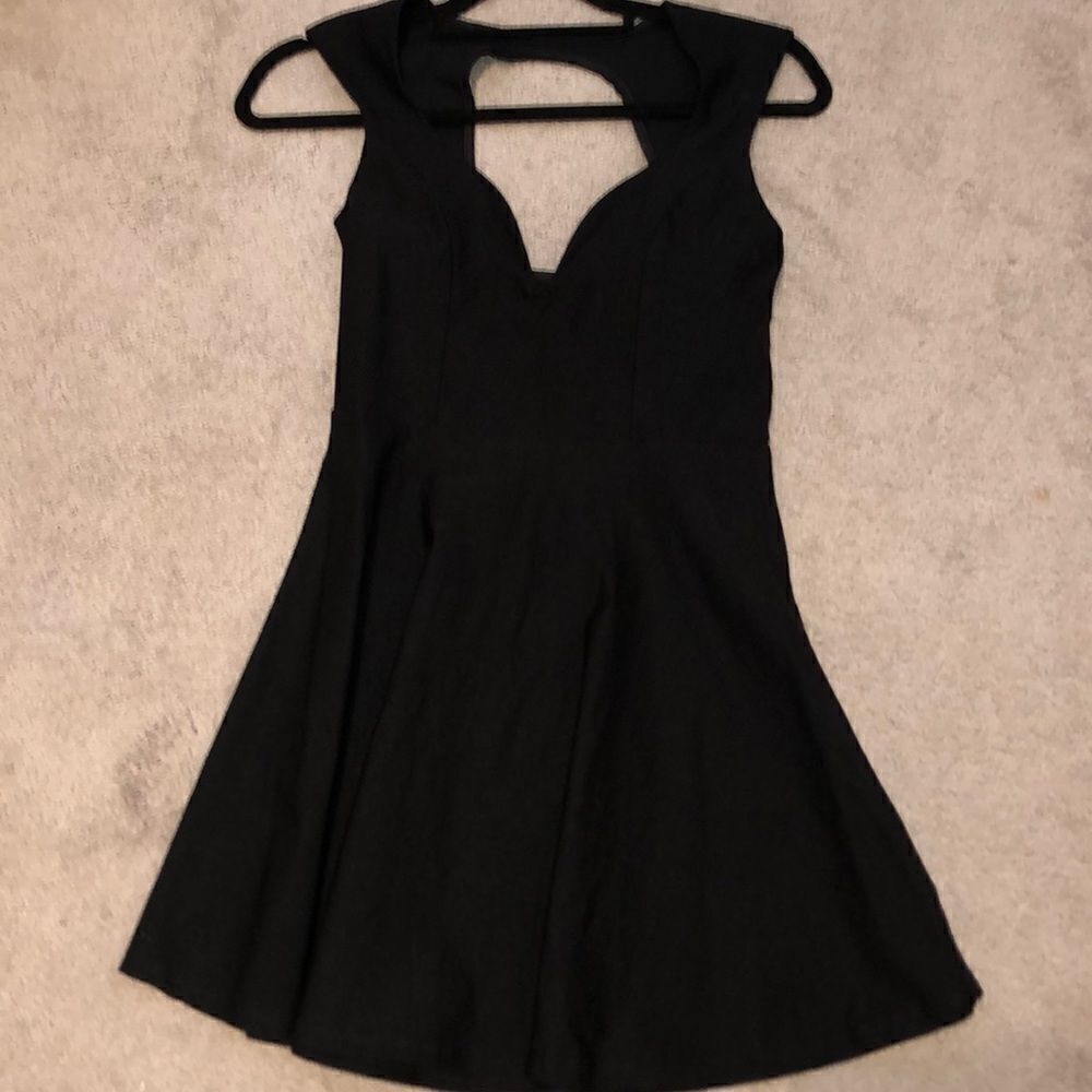 TOBI Cut Out Skater Dress - Picture 2 of 5